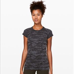 Lululemon swiftly tech short sleeve crew